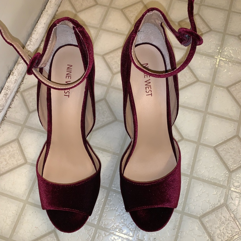 Nine West Velvet Pumps